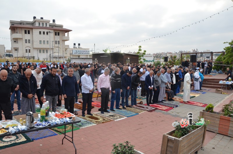 فيديو: شعائر خطبة وصلاة عيد الفطر من ساحة المحفور والشيخ اشرف عيسى  رمضان محطة للتزود وعلينا استثمارها طيلة العام 